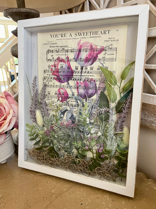 11 x 14 Tulip Shadow Box