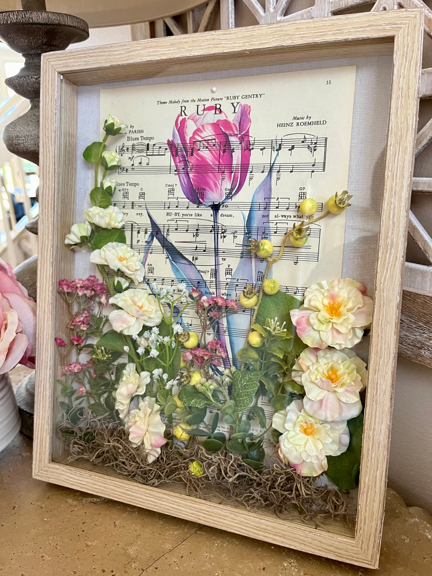 11 x 14 Tulip Shadow Box